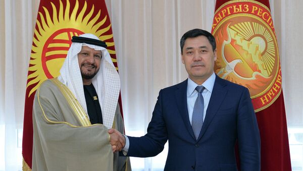 Президент Садыр Жапаров БАЭнин Шейх Заед бин Султан Аль Нахаян атындагы кайрымдуулук жана гуманитардык фондунун жетекчиси Хамад Салем Кардоус Аль-Америни кабыл алды - Sputnik Кыргызстан