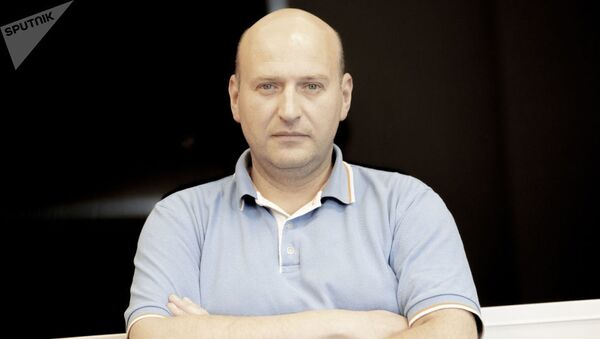 Завкафедрой анестезиологии, реаниматологии и неонатологии ДНМУ Андрей Колесников - Sputnik Кыргызстан