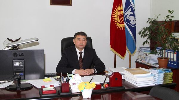 Ректор Кыргызского национального университета имени Жусупа Баласагына Толобек Абдрахманов - Sputnik Кыргызстан