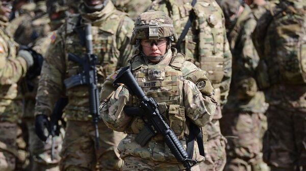 Военнослужащие США во время учений в Европе. Архивное фото - Sputnik Кыргызстан