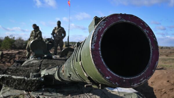 Экипаж танка Т-90М Прорыв в тыловом районе специальной военной операции. Архивное фото - Sputnik Кыргызстан