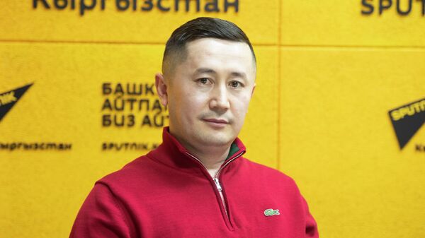Республикалык урология илим-изилдөө борборунун дарыгери, уролог-андролог Жыргал Аскаров - Sputnik Кыргызстан