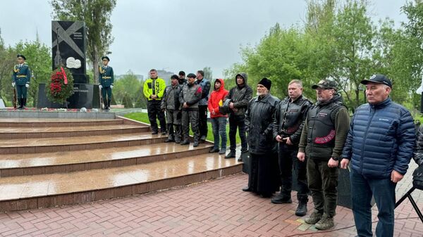Митинг-реквием, посвященный 100-летию Токтогон Алтыбасаровой в Бишкеке  - Sputnik Кыргызстан