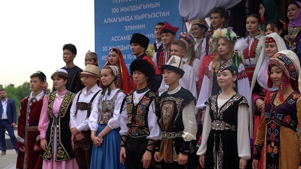 Как в Бишкеке прошло заседание Ассамблеи народа Кыргызстана — видео - Sputnik Кыргызстан