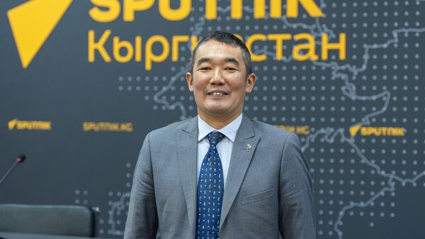 Тарых илимдеринин кандидаты, педагог Саламат Малабаев - Sputnik Кыргызстан
