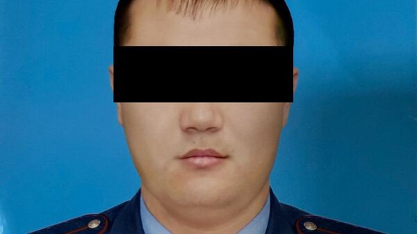 Задержание с поличным бывшего следователя Свердловского УВД Бишкека - Sputnik Кыргызстан