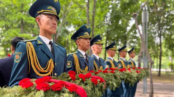 Митинг-реквием посвящённый годовщине ликвидации аварии на Чернобыльской АЭС - Sputnik Кыргызстан