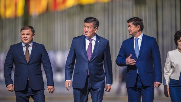 Президент Сооронбай Жээнбеков, премьер-министр Мухаммедкалый Абылгазиев и спикер Жогорку Кенеша Дастан Джумабеков. Архивное фото - Sputnik Кыргызстан