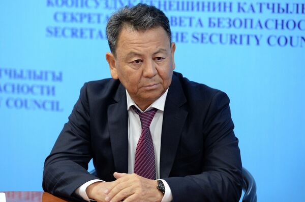 Омурбек Суваналиев Омурбек Суваналиев - Sputnik Кыргызстан